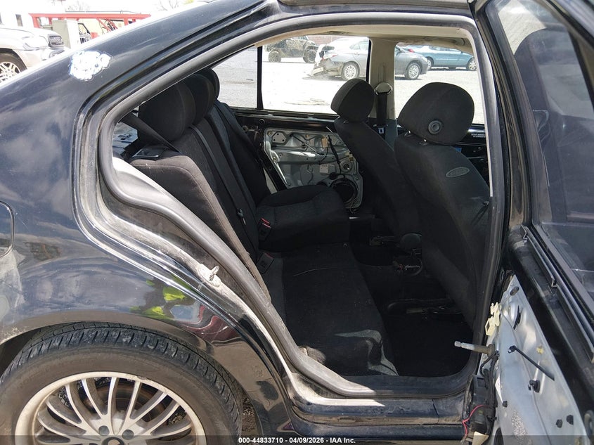 2000 Volkswagen Jetta Gl VIN: 3VWRA29M9YM063643 Lot: 44833710