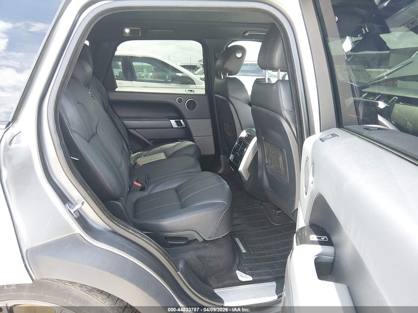 2015 Land Rover Range Rover Sport 5.0L V8 Supercharged VIN: SALWR2TF5FA516216 Lot: 44833787