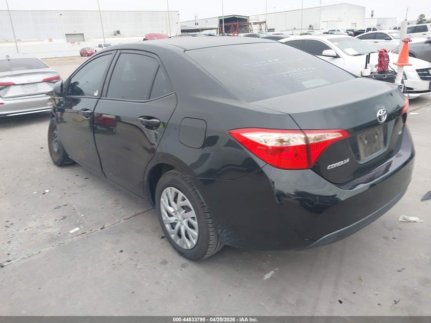 VIN 5YFBURHE5JP782837 2018 TOYOTA COROLLA LE