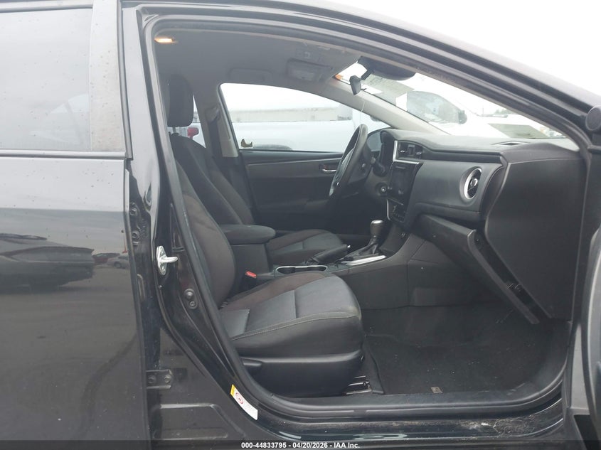 VIN 5YFBURHE5JP782837 2018 TOYOTA COROLLA LE