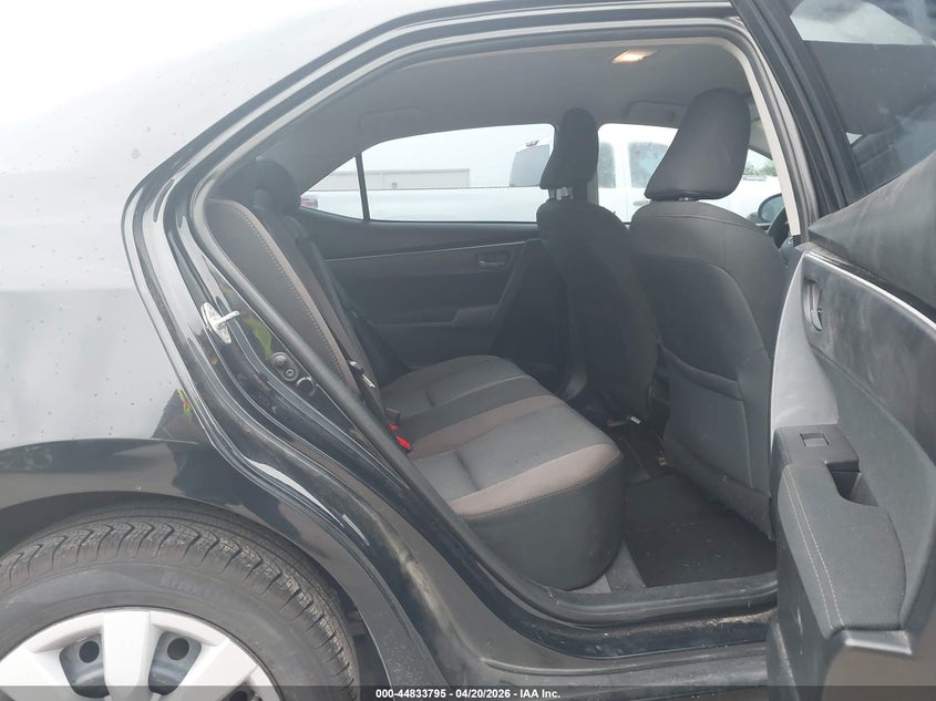 VIN 5YFBURHE5JP782837 2018 TOYOTA COROLLA LE