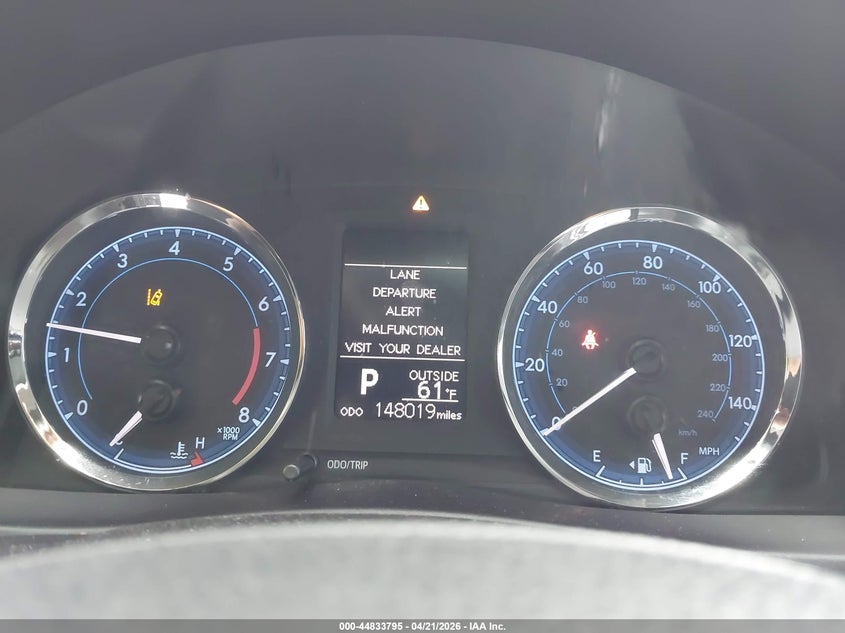 VIN 5YFBURHE5JP782837 2018 TOYOTA COROLLA LE