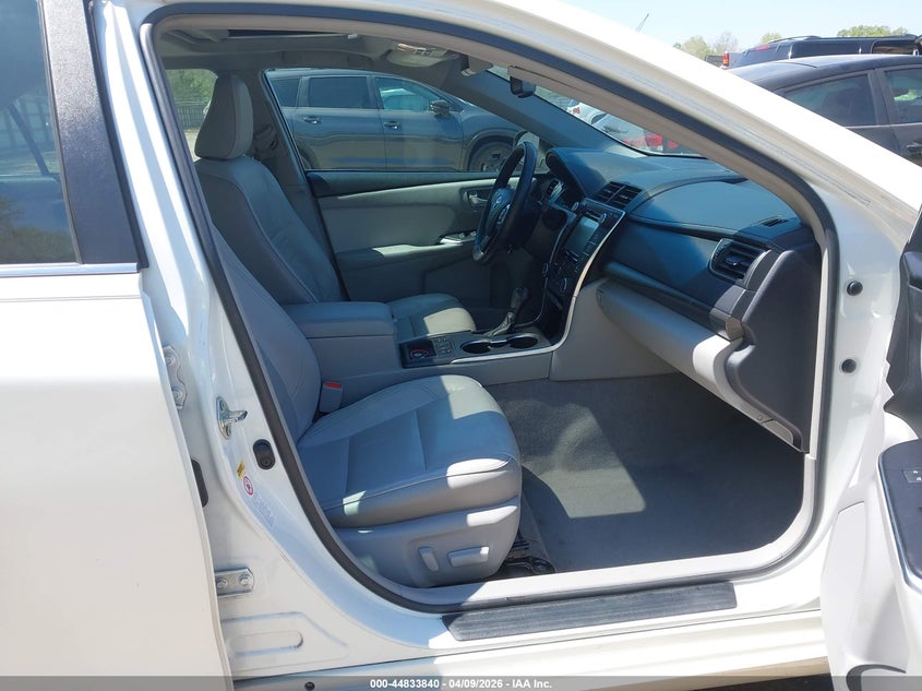 2017 Toyota Camry Hybrid Xle