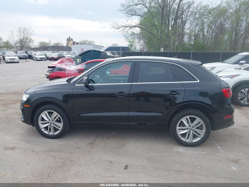 2017 Audi Q3 2.0T Premium VIN: WA1JCCFS5HR009705 Lot: 44833900