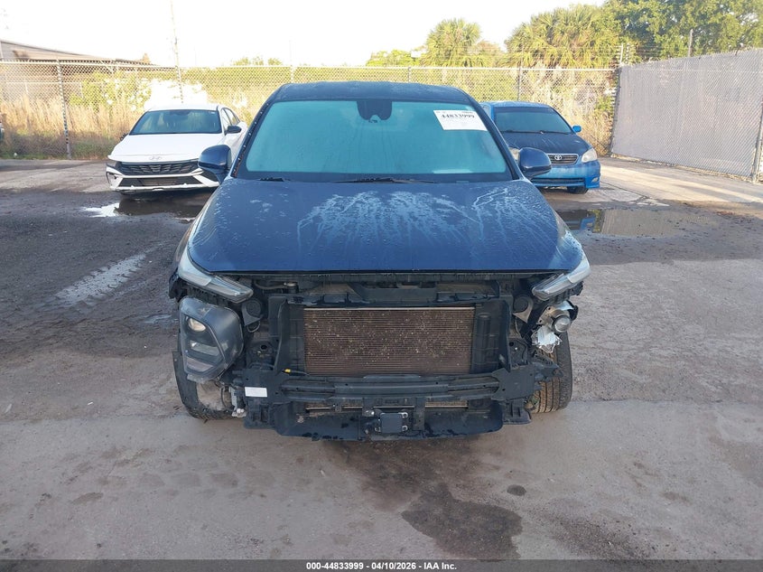 VIN 5NMS2CAD8KH021915 2019 HYUNDAI SANTA FE SE