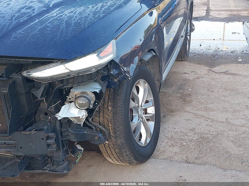VIN 5NMS2CAD8KH021915 2019 HYUNDAI SANTA FE SE