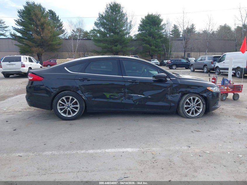 2017 Ford Fusion 2.5 Se black Lot 111044834087 Vin 3FA6P0H79HR345584