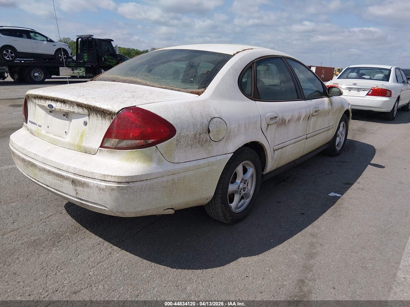 2004 Ford Taurus Se