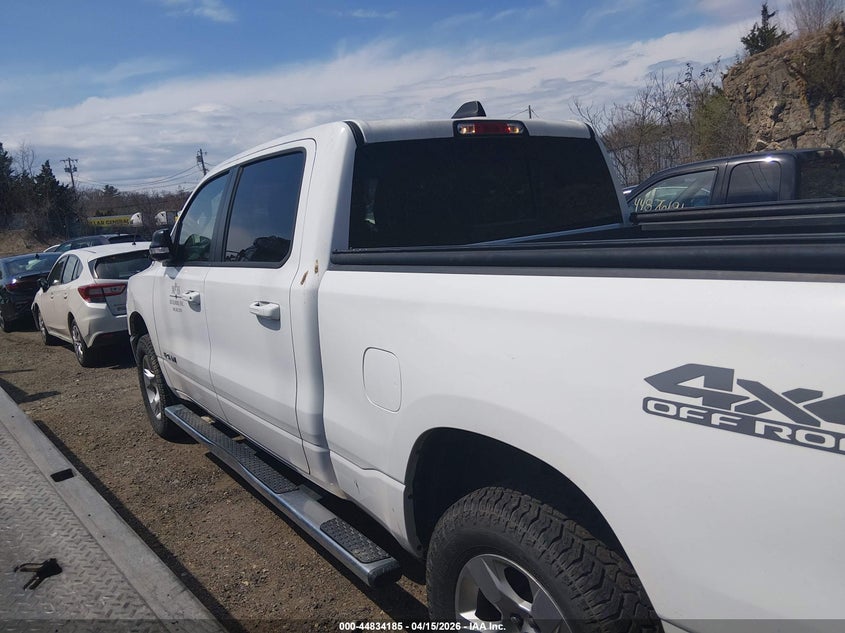2022 Ram 1500 Big Horn 4X4 6'4 Box VIN: 1C6SRFMT8NN433041 Lot: 44834185