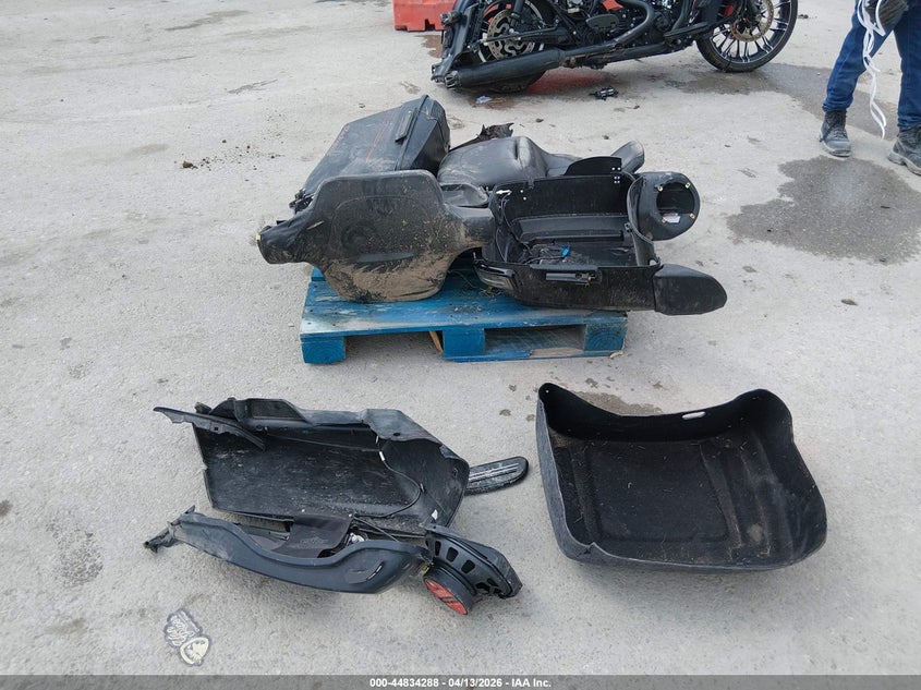 2016 Harley-Davidson Flhxs Street Glide Special VIN: 1HD1KRM17GB661284 Lot: 44834288