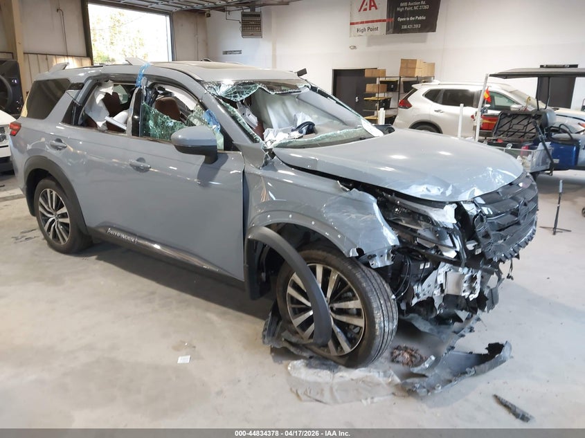 2025 NISSAN PATHFINDER PLATINUM FWD