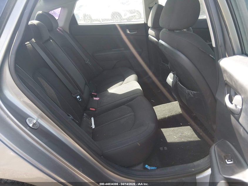 2018 Kia Optima Lx VIN: 5XXGT4L30JG185332 Lot: 44834386