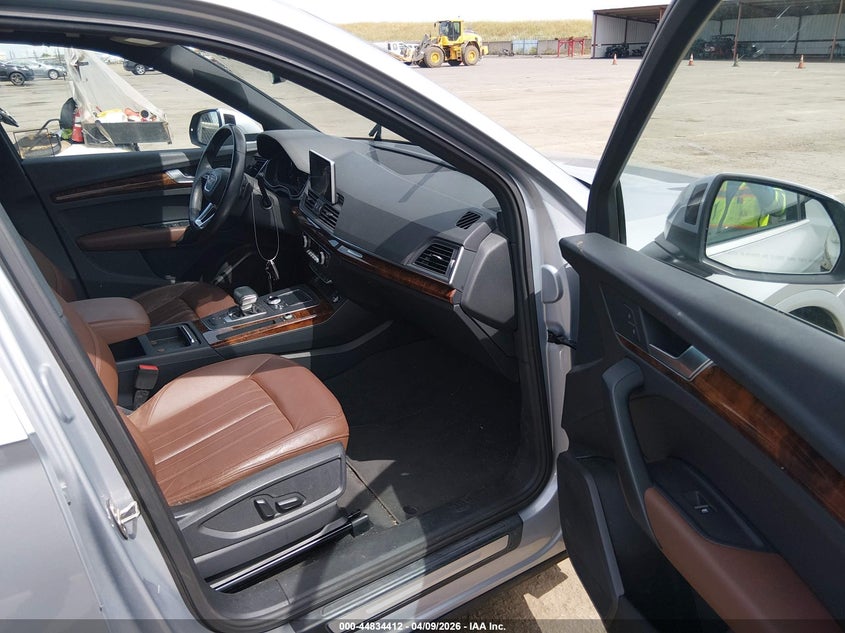 2018 Audi Q5 2.0T Premium/2.0T Tech Premium