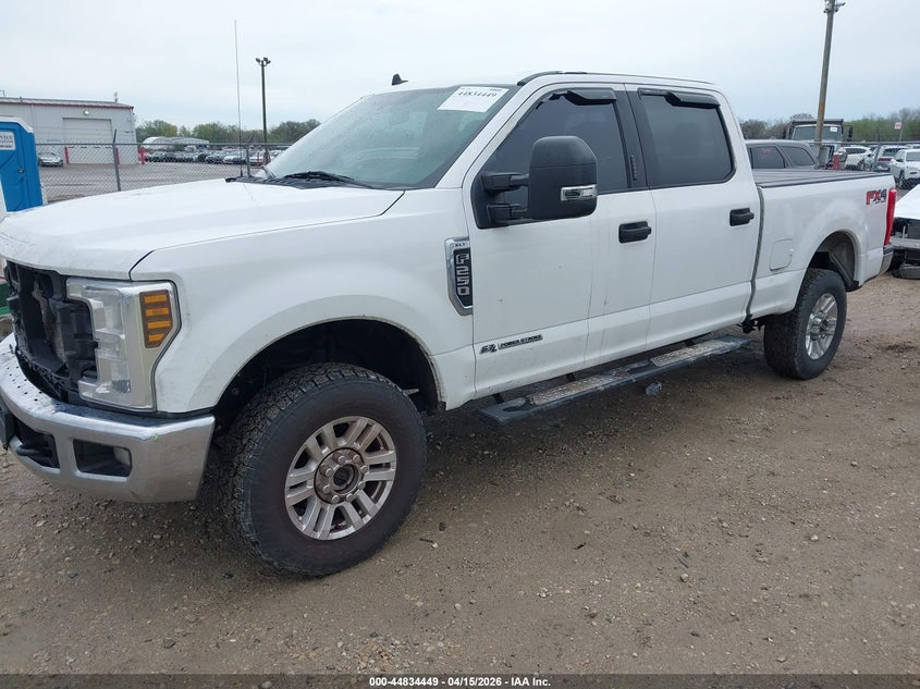 1FT7W2BT0KEE45750 2019 FORD F-250 XLT photo 1