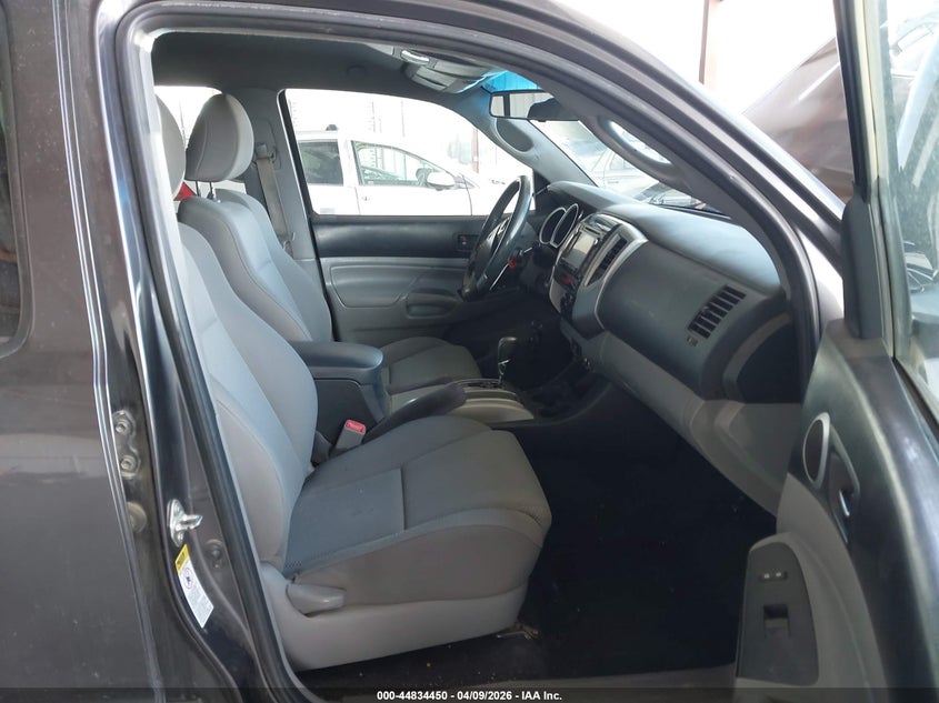 2015 Toyota Tacoma Base V6