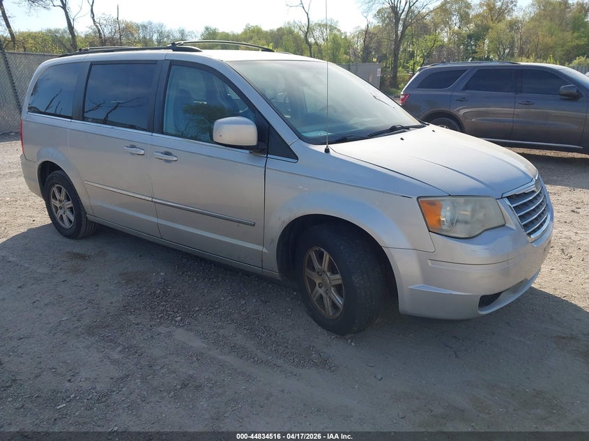 Vin: 2a4rr5d16ar305419, lot: 45331814, chrysler town & country touring 2010 img_1