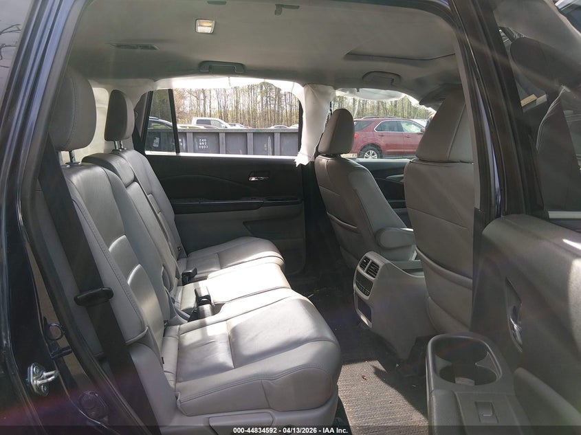 2018 HONDA PILOT auction photo 8