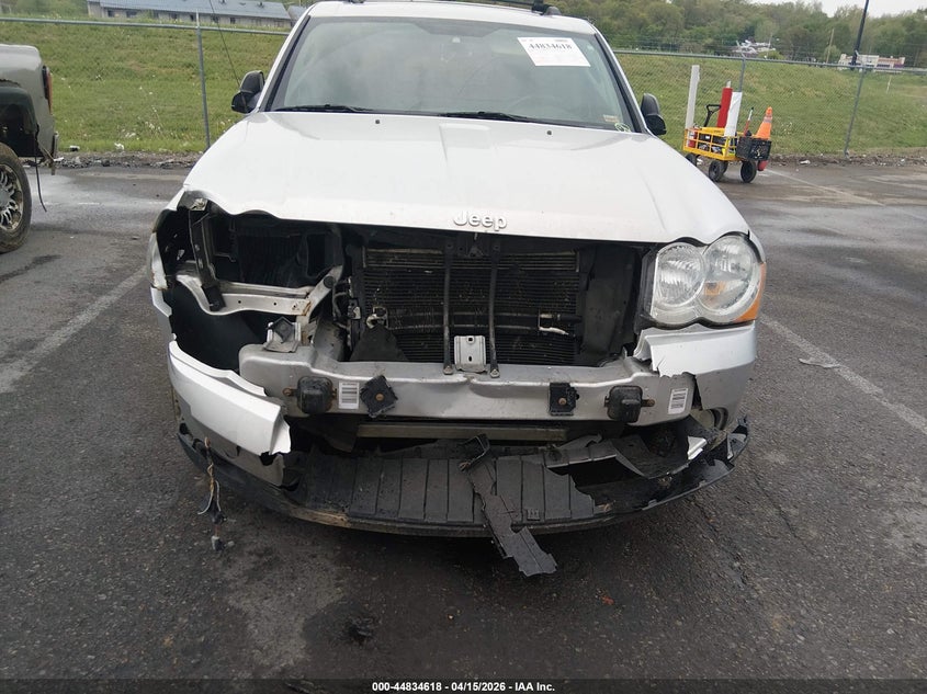 2008 Jeep Grand Cherokee Laredo VIN: 1J8HR48N18C197425 Lot: 44834618