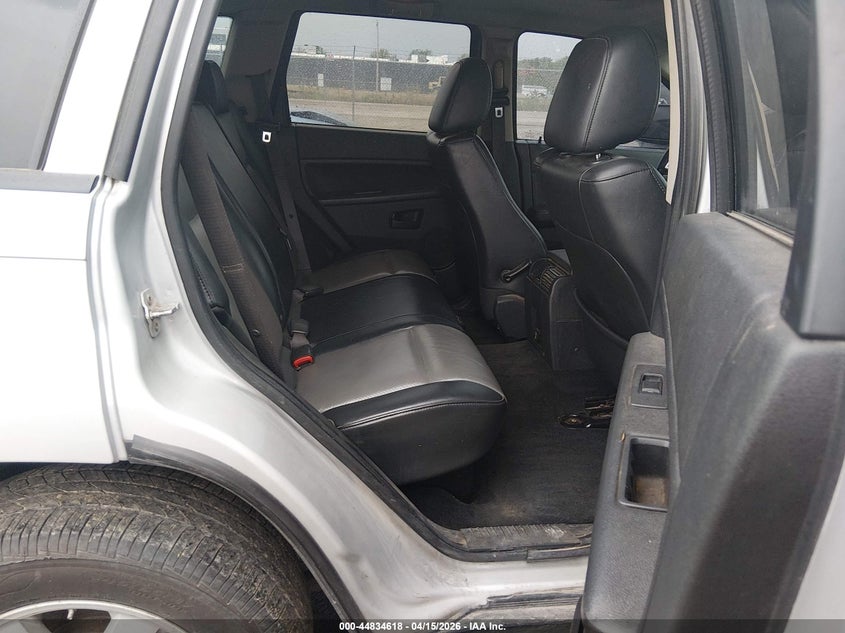 2008 Jeep Grand Cherokee Laredo VIN: 1J8HR48N18C197425 Lot: 44834618