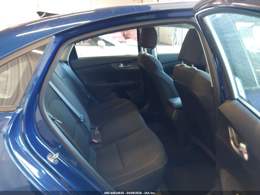 2020 Kia Forte 2.0 Lxs blue Lot 111044834636 Vin 3KPF24AD7LE244012