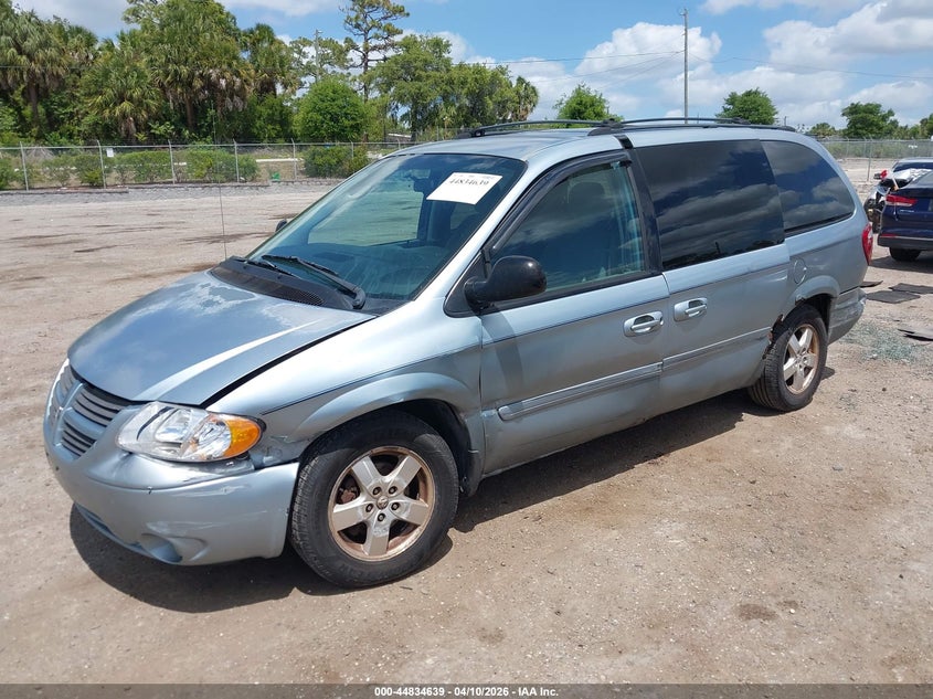 2005 Dodge Grand Caravan Sxt VIN: 2D4GP44L75R167655 Lot: 44834639