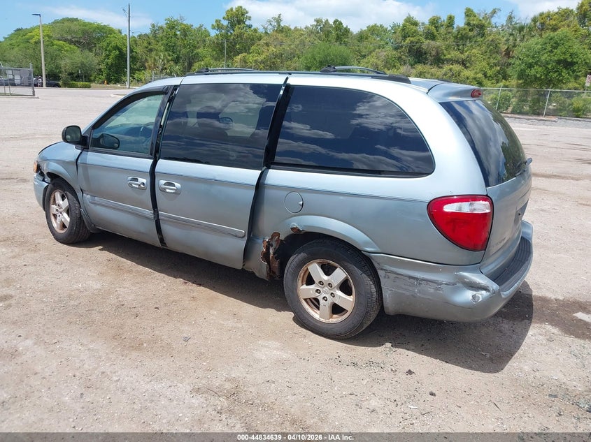 2005 Dodge Grand Caravan Sxt VIN: 2D4GP44L75R167655 Lot: 44834639