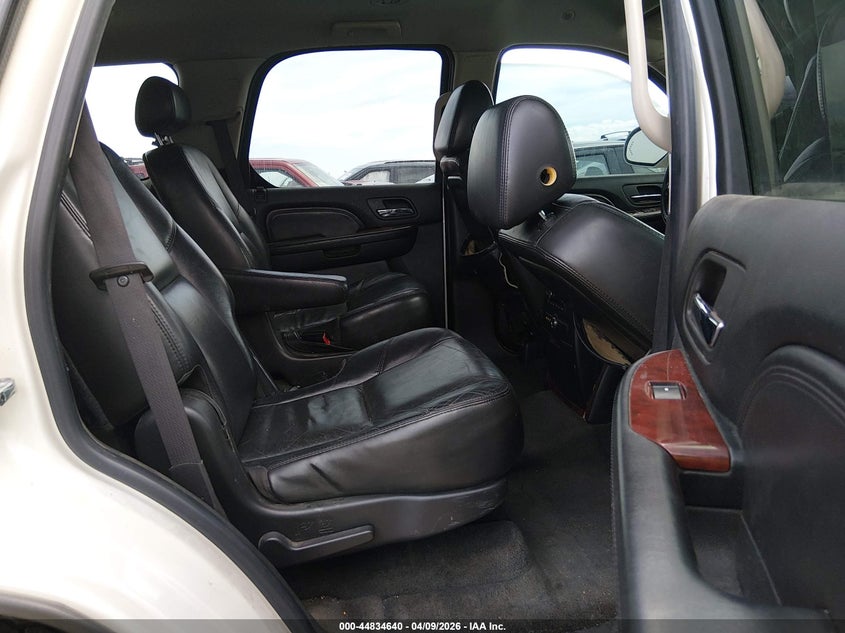 2007 Cadillac Escalade Standard VIN: 1GYFK638X7R164056 Lot: 44834640