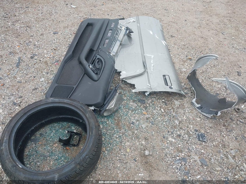 2001 Chevrolet Camaro Z28 VIN: 2G1FP32GX12105526 Lot: 44834649