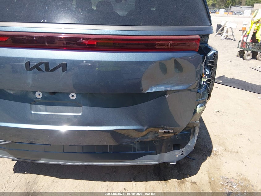 2025 KIA CARNIVAL MPV HYBRID auction photo 6