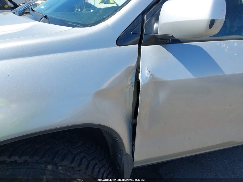 2005 Acura Mdx VIN: 2HNYD18885H511928 Lot: 44834732