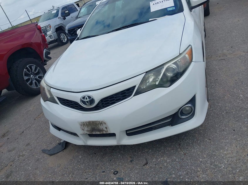 2014 Toyota Camry Se VIN: 4T1BF1FKXEU818577 Lot: 44834756