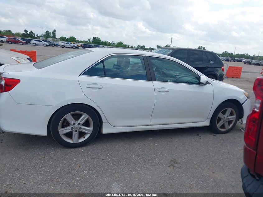 2014 Toyota Camry Se VIN: 4T1BF1FKXEU818577 Lot: 44834756