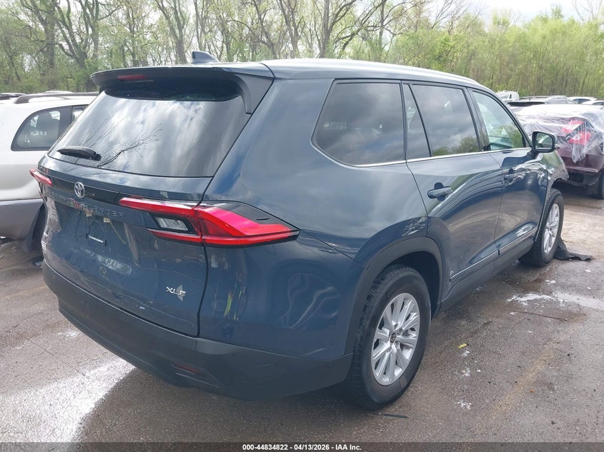 2024 Toyota Highlander 2.4 Grand Xle blue Lot 111044834822 Vin 5TDAAAB58RS031801