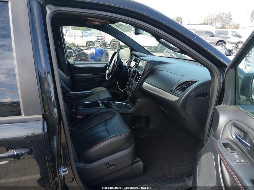 2016 Dodge Caravan 3.6 Grand R/T black Lot 111044834909 Vin 2C4RDGEG2GR197389