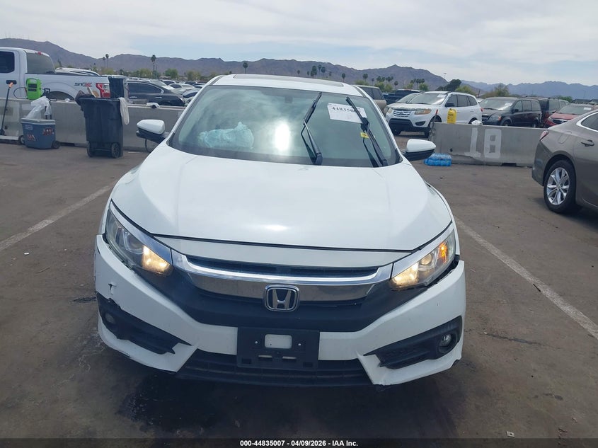 2018 Honda Civic 1.5 Ex-T white Lot 111044835007 Vin JHMFC1F33JX041724