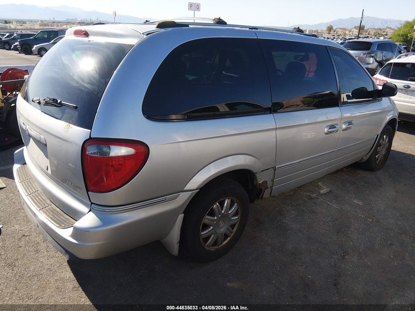2005 Chrysler Town & Country Limited