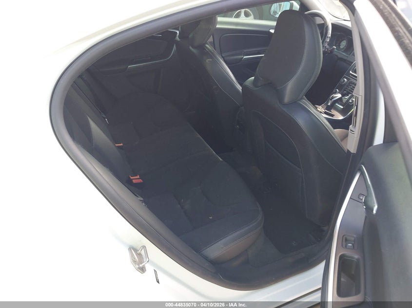 2016 Volvo S60 T5 Drive-E VIN: YV126MFJ8G2406311 Lot: 44835070