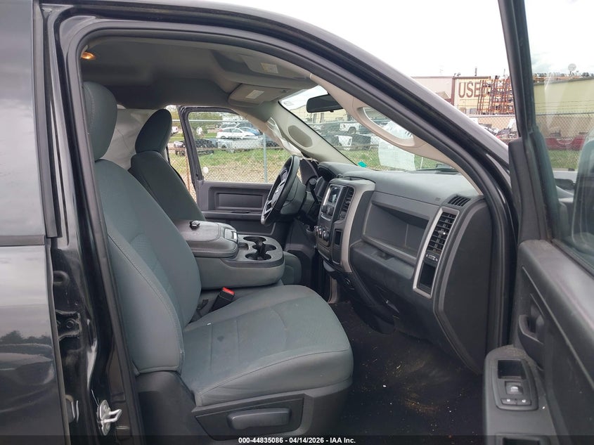 1C6RR7FT5GS415683 2016 Ram 1500 5.7 Ram St black