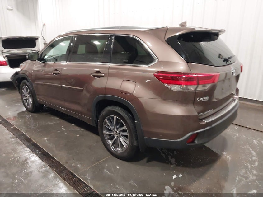 2017 Toyota Highlander Xle