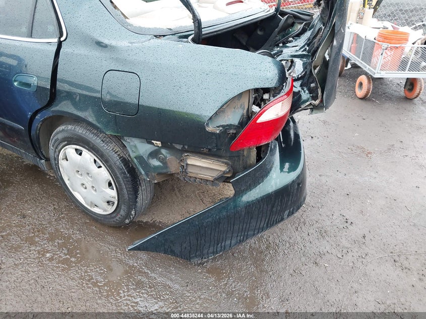 2000 Honda Accord 2.3 Lx VIN: 1HGCG5643YA130460 Lot: 44835244