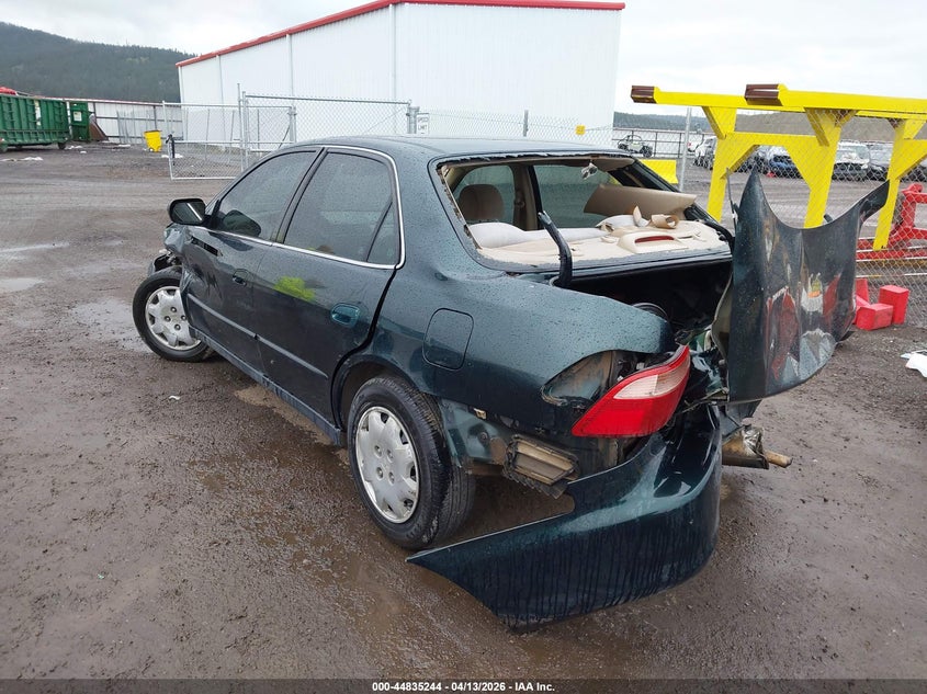2000 Honda Accord 2.3 Lx VIN: 1HGCG5643YA130460 Lot: 44835244