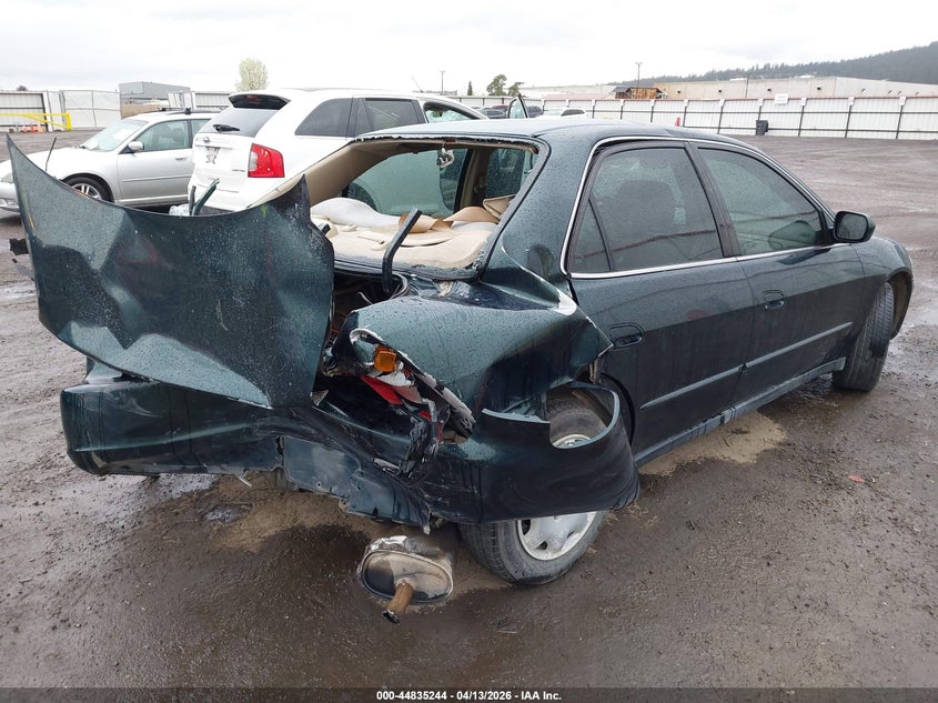 2000 Honda Accord 2.3 Lx VIN: 1HGCG5643YA130460 Lot: 44835244