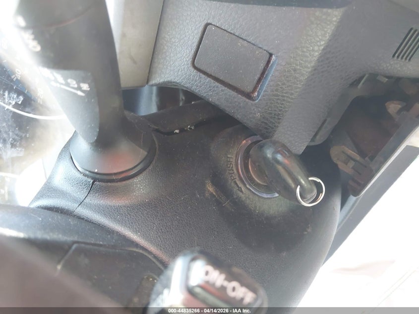 2017 Toyota Rav4 Le VIN: 2T3ZFREV2HW330308 Lot: 44835266