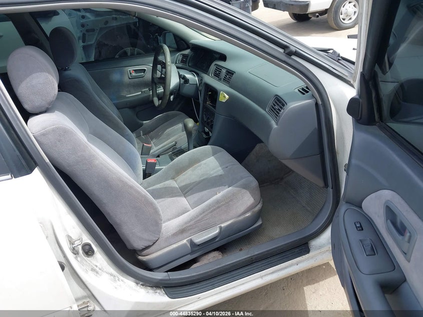 2001 Toyota Camry Le V6