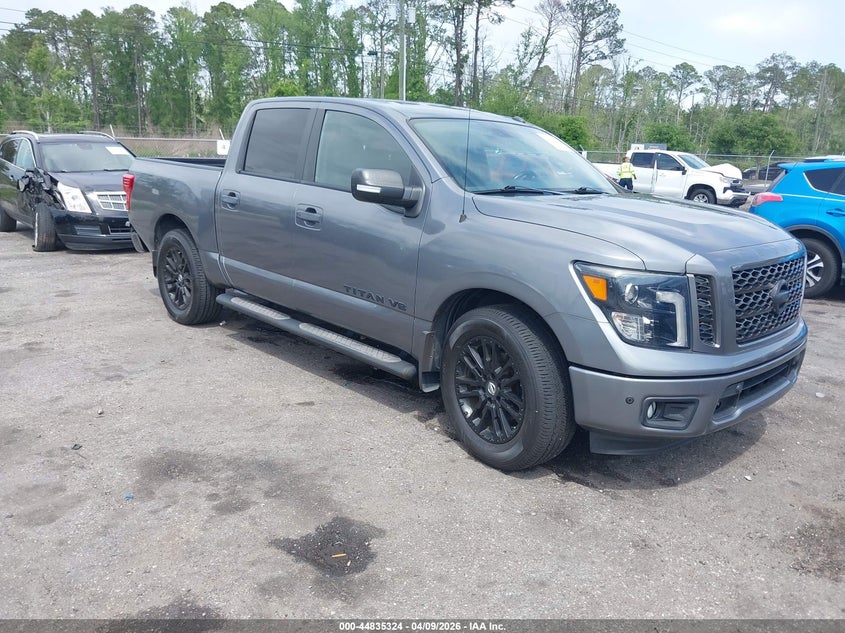 2019 Nissan Titan Sv