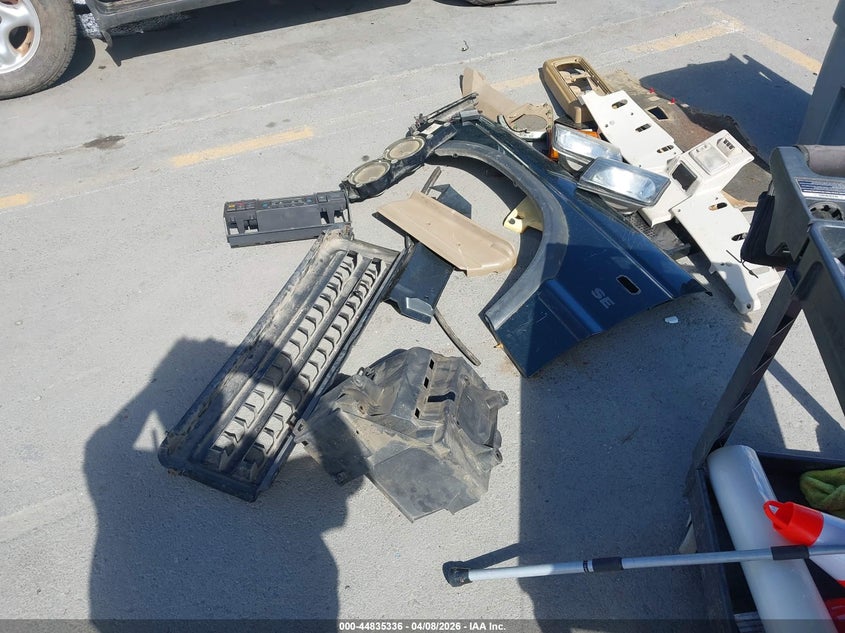 2001 Land Rover Discovery Series Ii VIN: SALTY12481A719366 Lot: 44835336