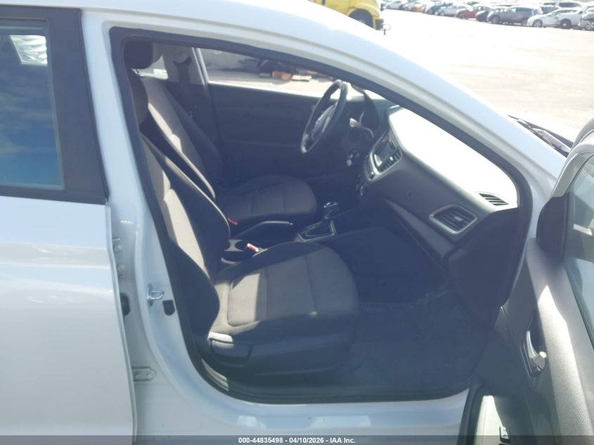 2019 Hyundai Accent 1.6 Se white Lot 111044835498 Vin 3KPC24A38KE068693