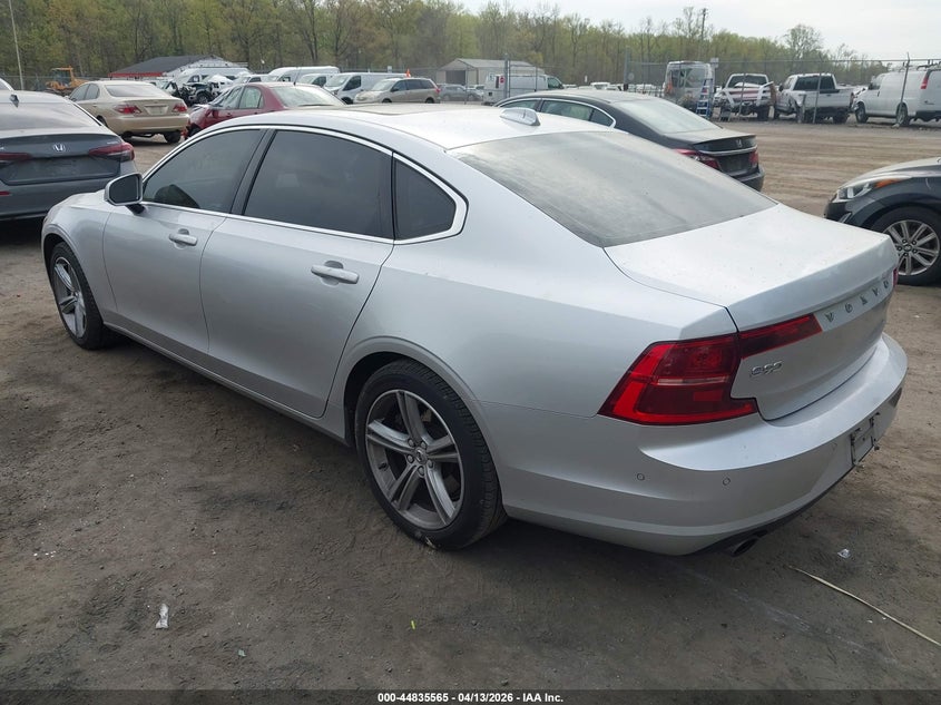 2018 Volvo S90 T5 Momentum