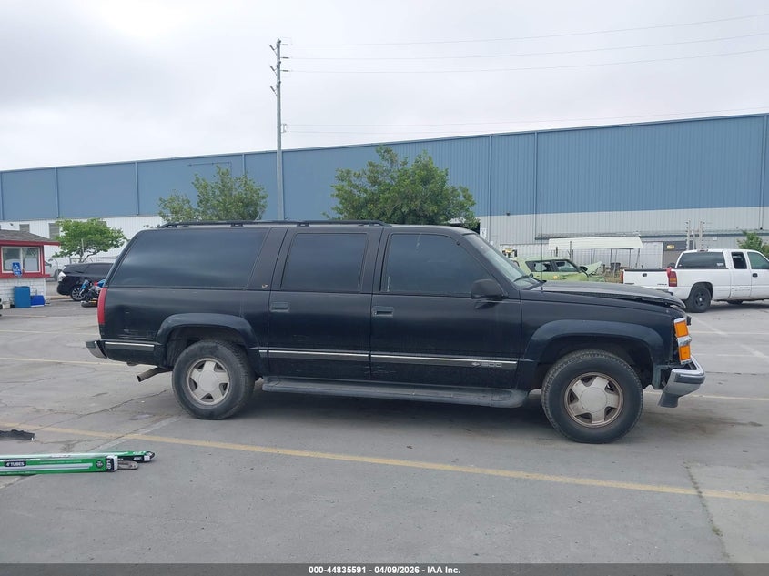 1999 Chevrolet Suburban 1500 Lt VIN: 3GNFK16R0XG228335 Lot: 44835591
