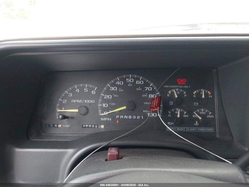 1999 Chevrolet Suburban 1500 Lt VIN: 3GNFK16R0XG228335 Lot: 44835591